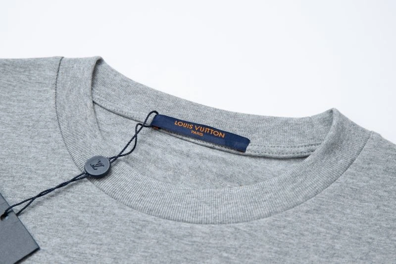 DailyWear Louis Vuitton T-Shirts 138337