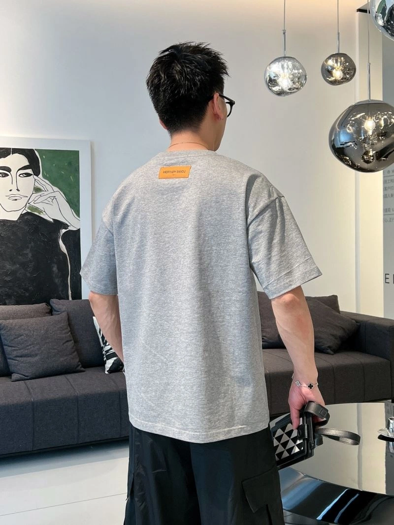 DailyWear Louis Vuitton T-Shirts 138337