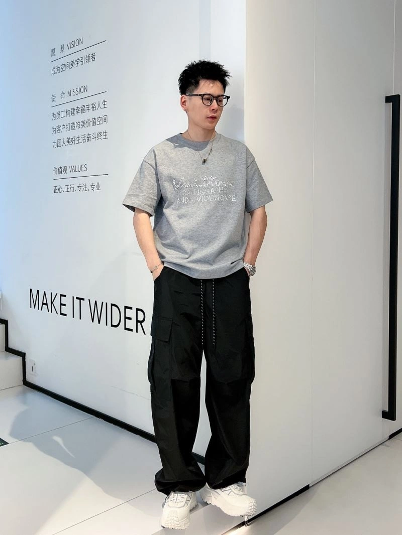 DailyWear Louis Vuitton T-Shirts 138337
