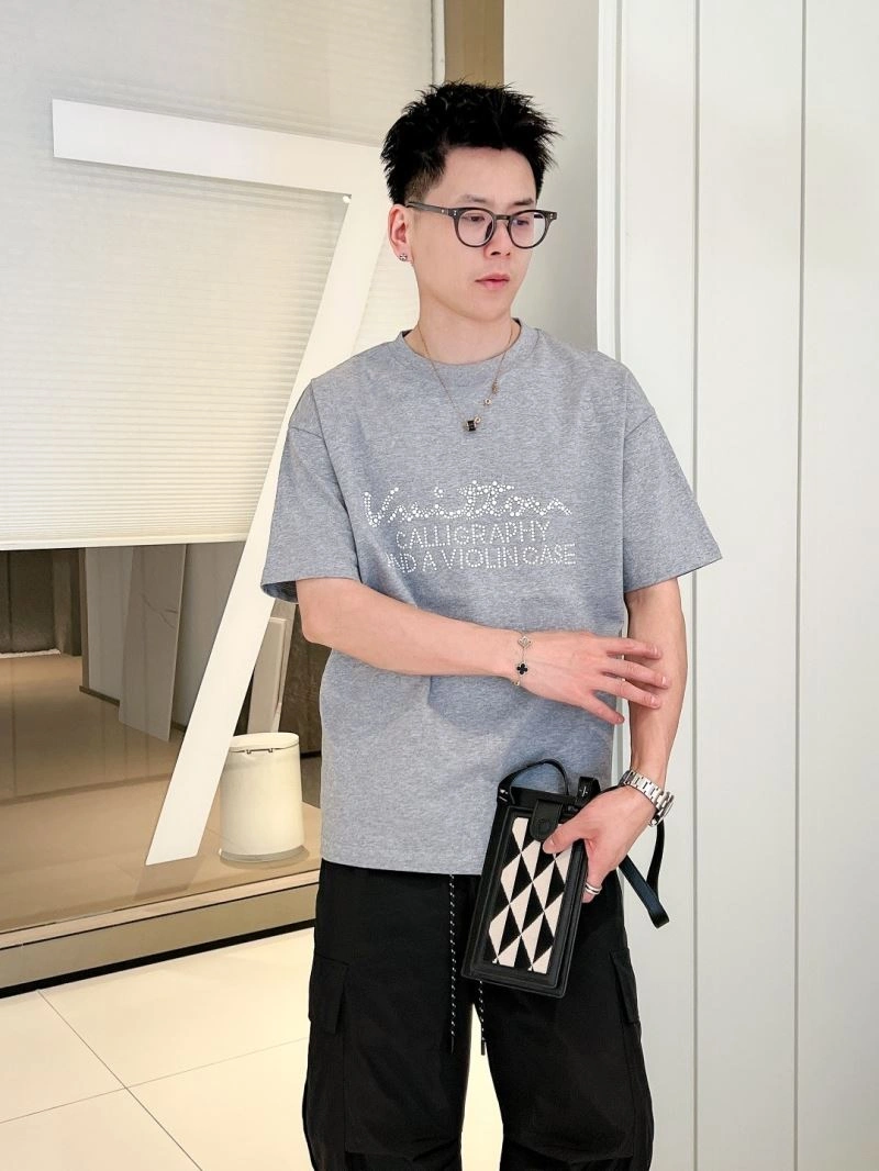 DailyWear Louis Vuitton T-Shirts 138337