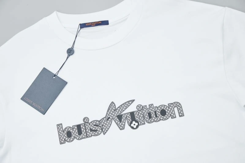 Louis Vuitton T-Shirts Sustainable 138328