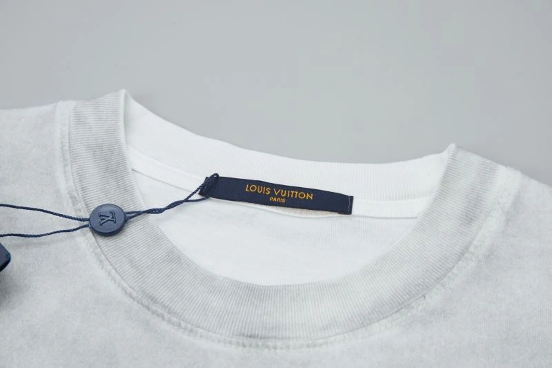 Louis Vuitton T-Shirts Compact 138320