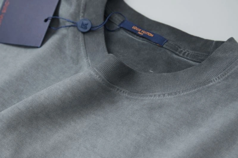 Upgraded Louis Vuitton T-Shirts 138314