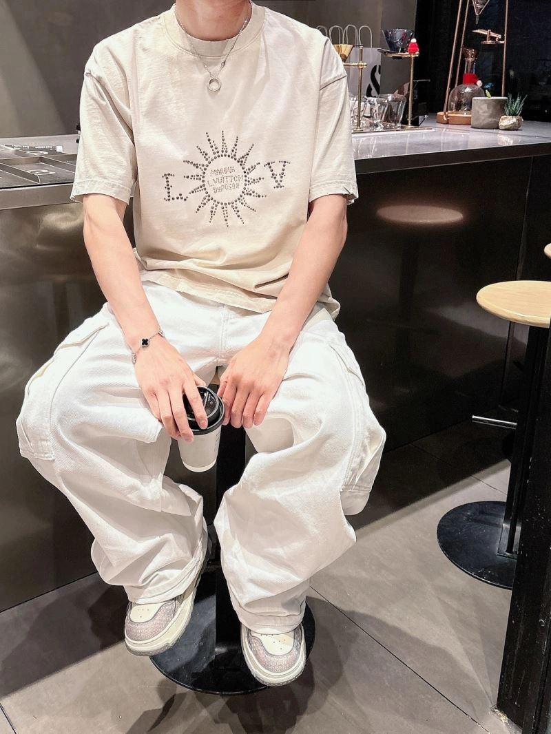 Bright Louis Vuitton T-Shirts 138380