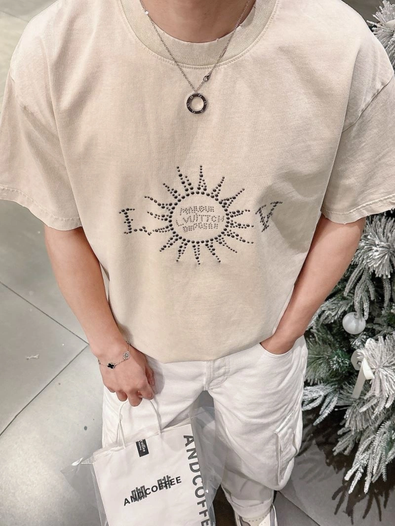 Bright Louis Vuitton T-Shirts 138380