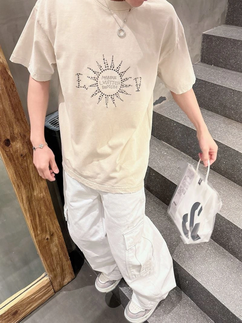 Bright Louis Vuitton T-Shirts 138380