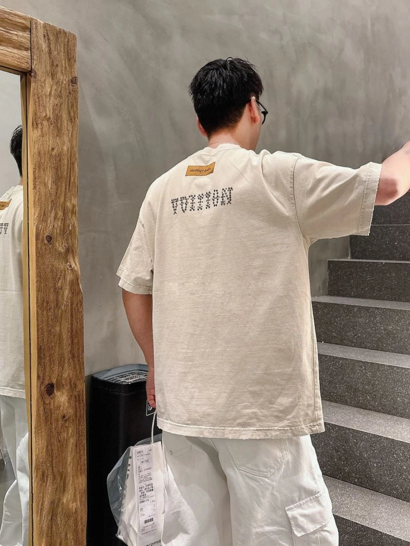 Bright Louis Vuitton T-Shirts 138380