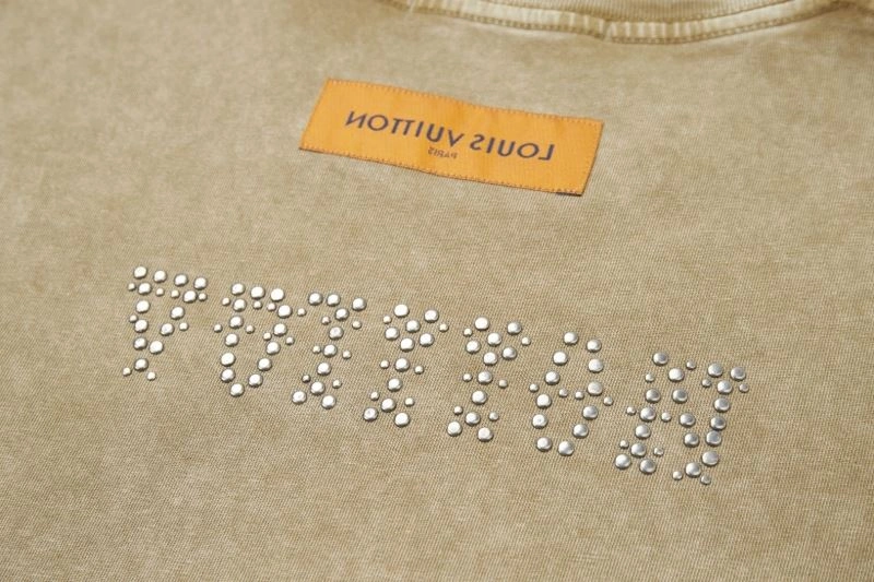 Louis Vuitton T-Shirts Compact 138324