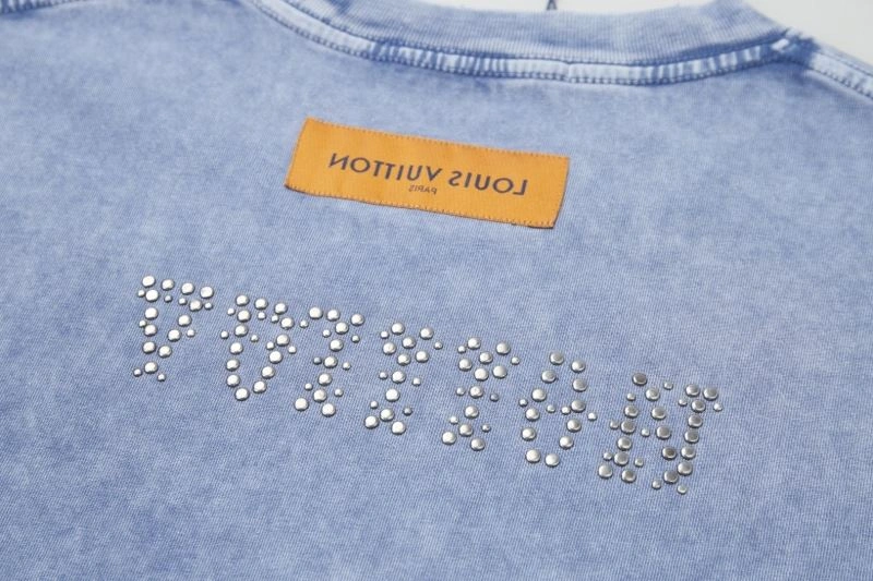 Practical Louis Vuitton T-Shirts 138315