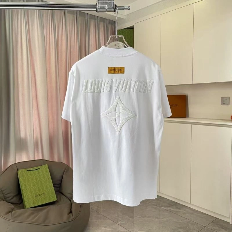 Louis Vuitton T-Shirts Resilient 138309