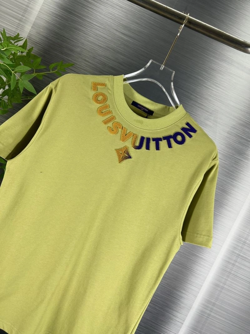 Louis Vuitton T-Shirts Trendsetting 138305