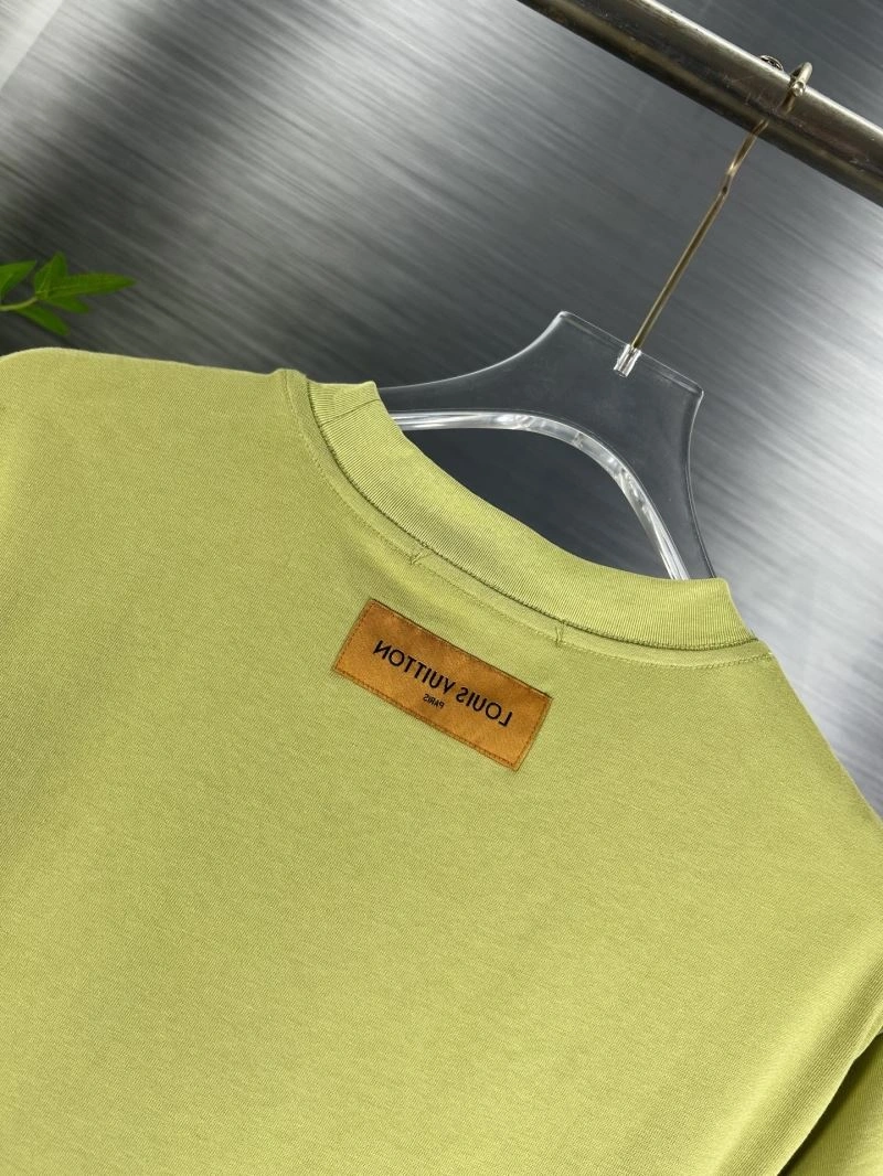 Louis Vuitton T-Shirts Trendsetting 138305