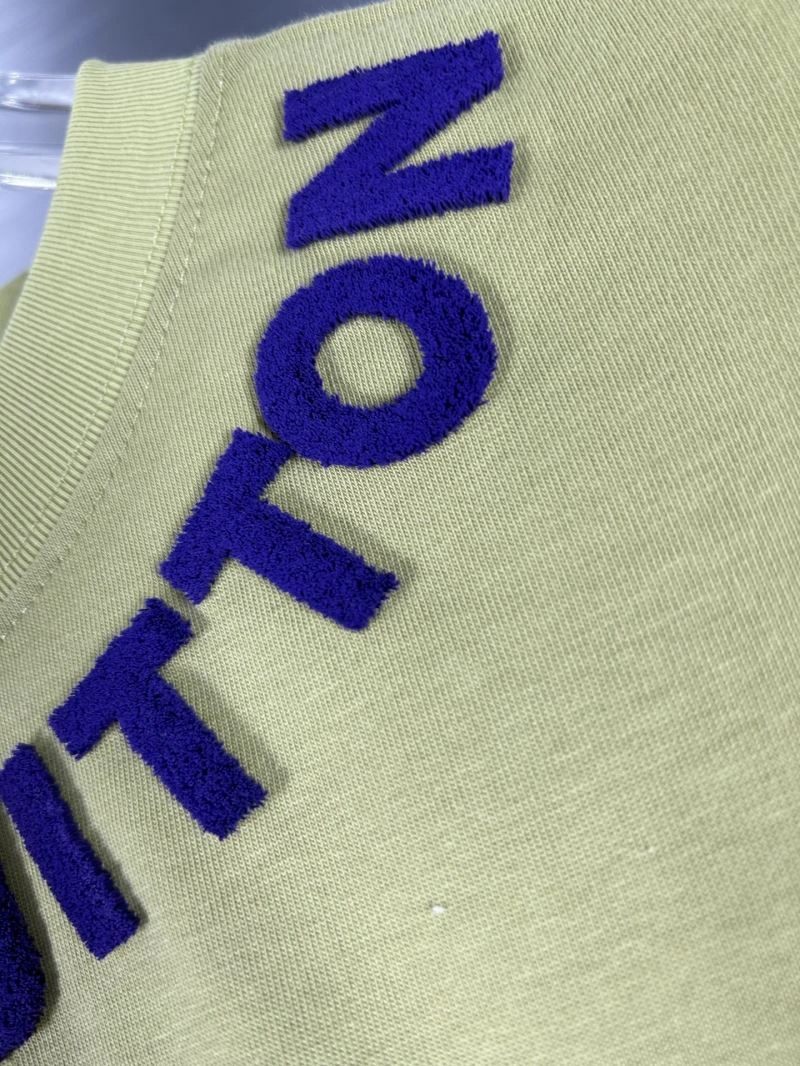 Louis Vuitton T-Shirts Trendsetting 138305
