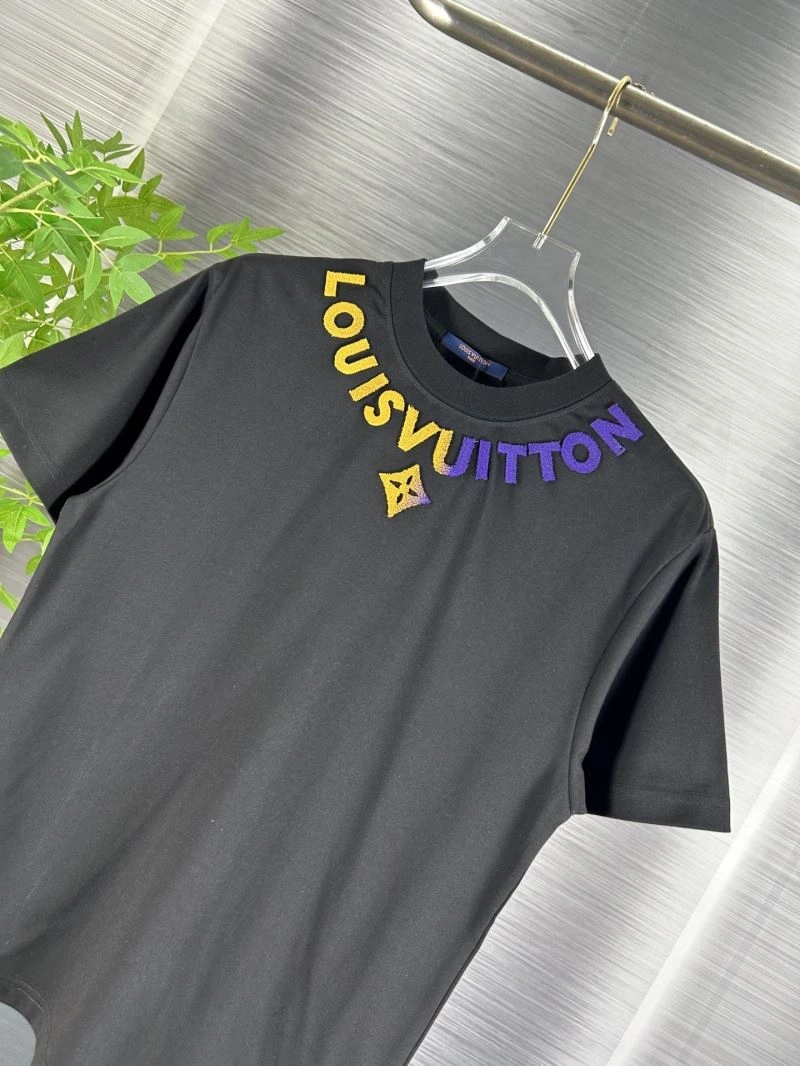 HighQuality Louis Vuitton T-Shirts 138301