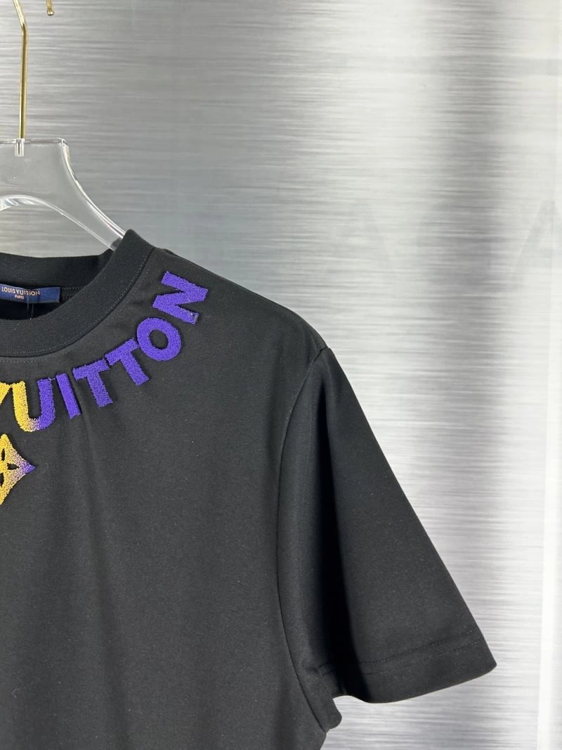 HighQuality Louis Vuitton T-Shirts 138301