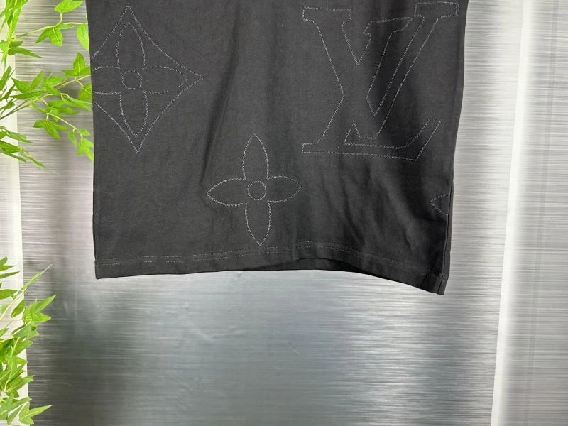 EasyMatch Louis Vuitton T-Shirts 138304