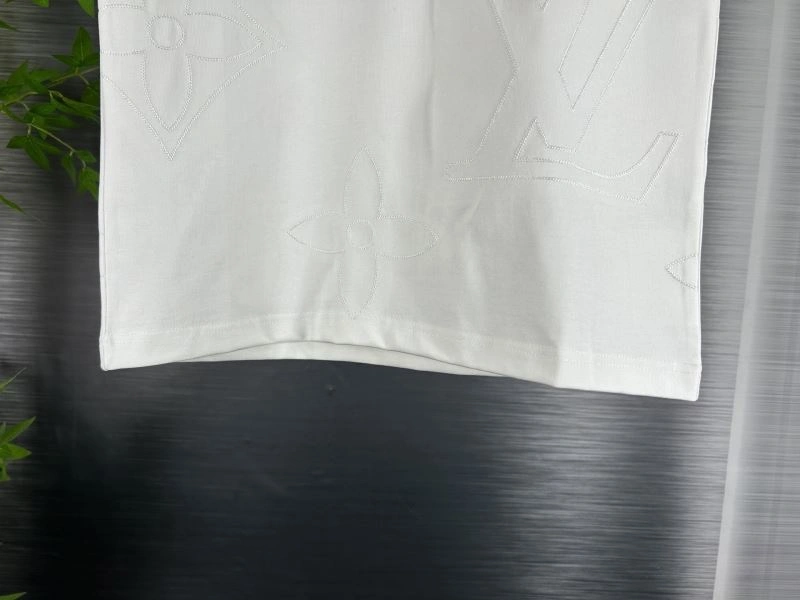 Comfortable Louis Vuitton T-Shirts 138306