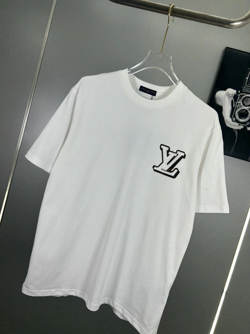 Louis Vuitton T-Shirts Refined 138285