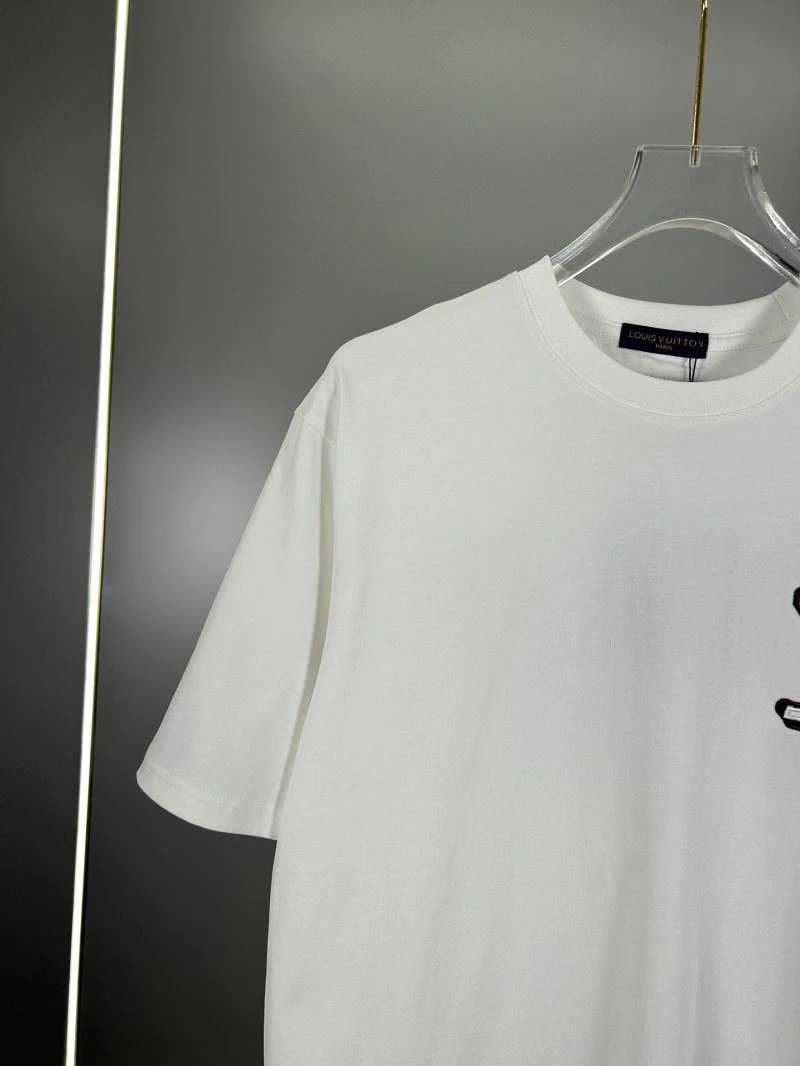 Louis Vuitton T-Shirts Refined 138285