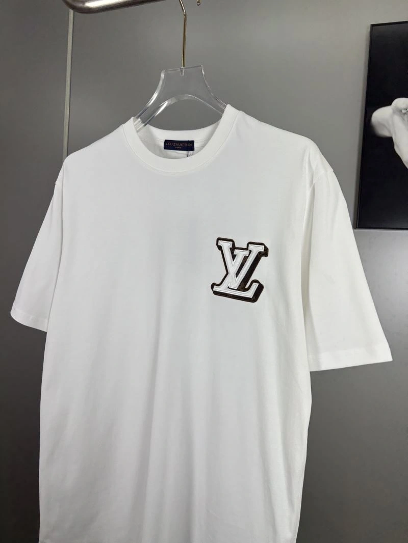 Louis Vuitton T-Shirts Refined 138285