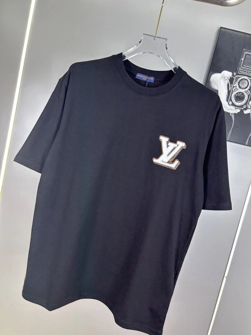 Louis Vuitton T-Shirts GoodFit 138286