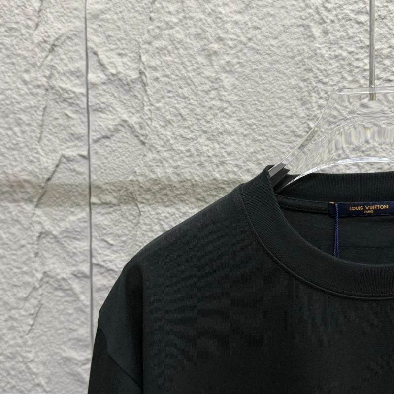 Refined Louis Vuitton T-Shirts 138276