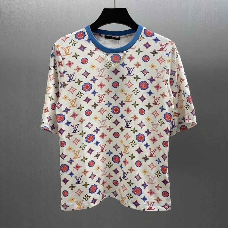 Louis Vuitton T-Shirts FashionForward 138284