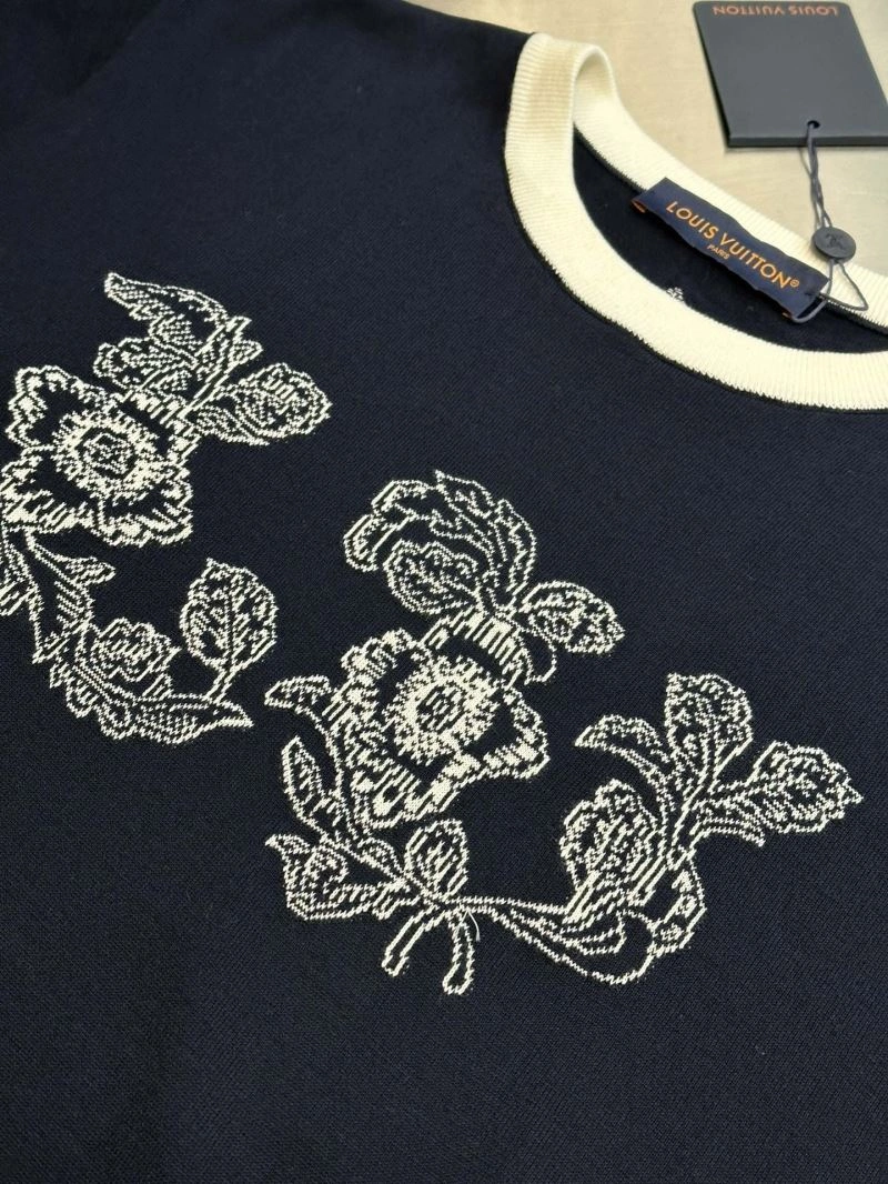 Louis Vuitton T-Shirts Minimalist 138270