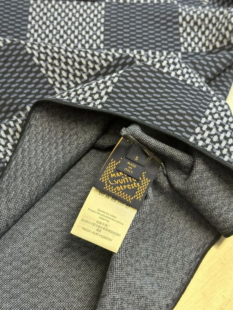 Neat Louis Vuitton T-Shirts 138280