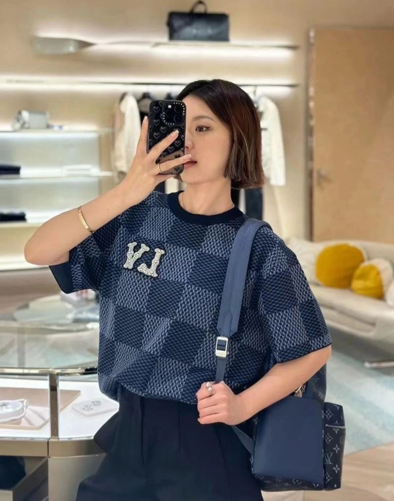 Neat Louis Vuitton T-Shirts 138280