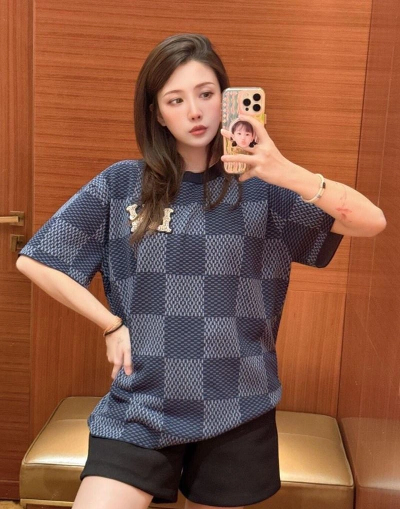 Neat Louis Vuitton T-Shirts 138280