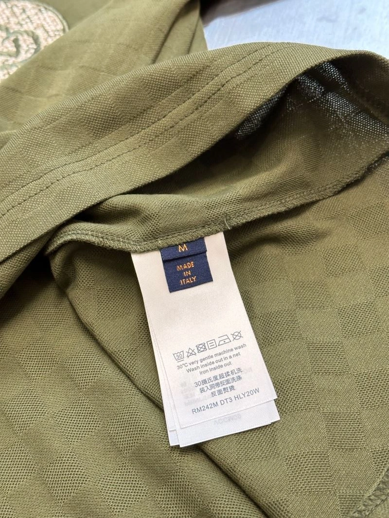 Louis Vuitton T-Shirts Soft 138282