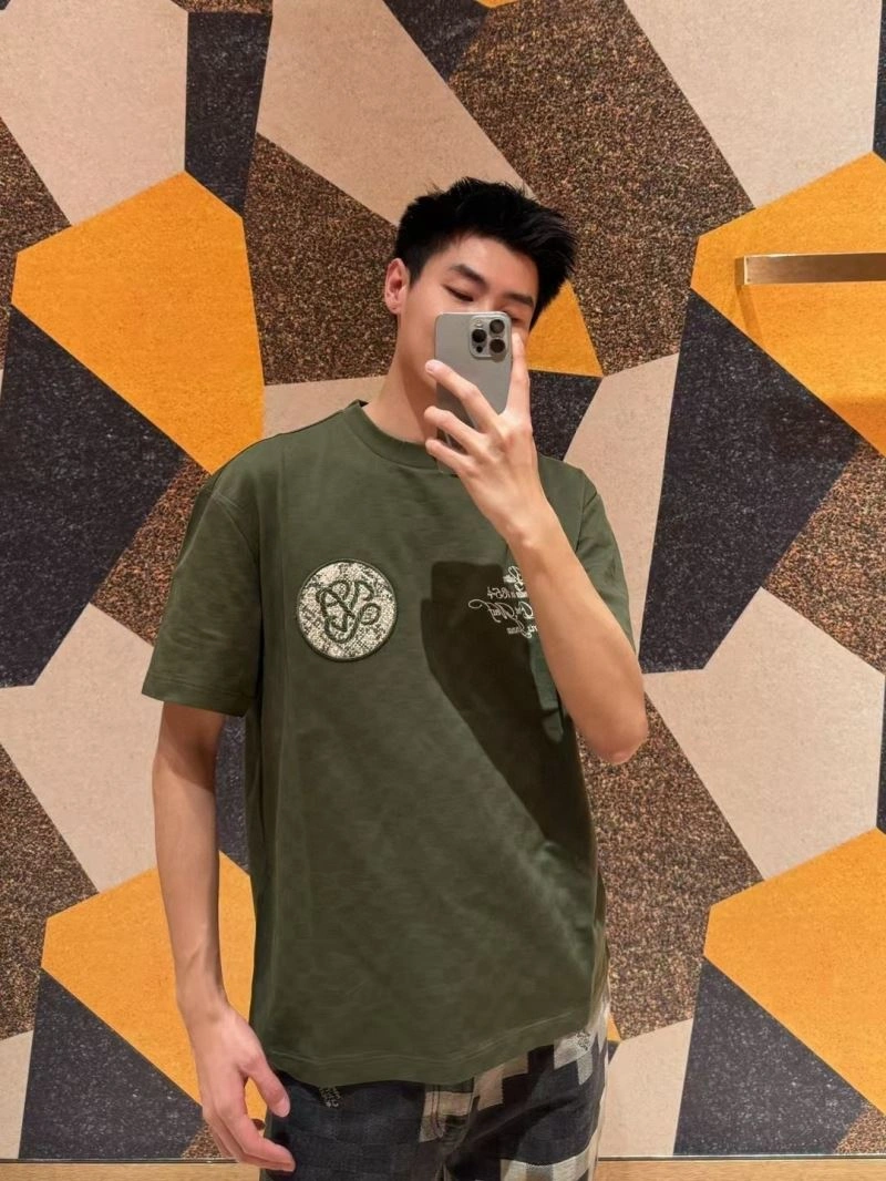 Louis Vuitton T-Shirts Soft 138282