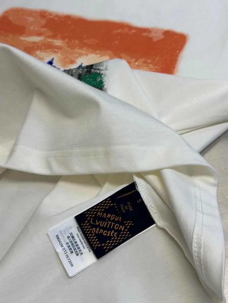 Packable Louis Vuitton T-Shirts 138269