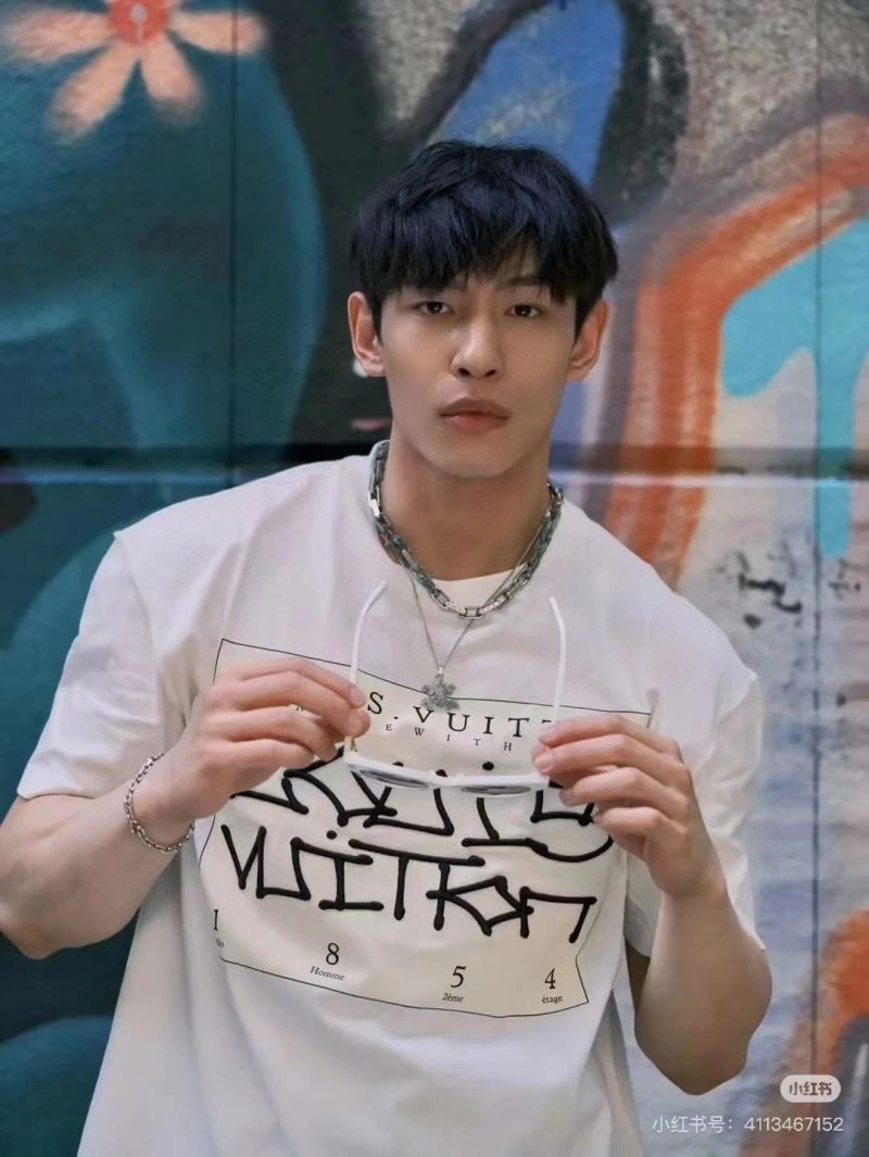 Louis Vuitton T-Shirts Upgraded 138261