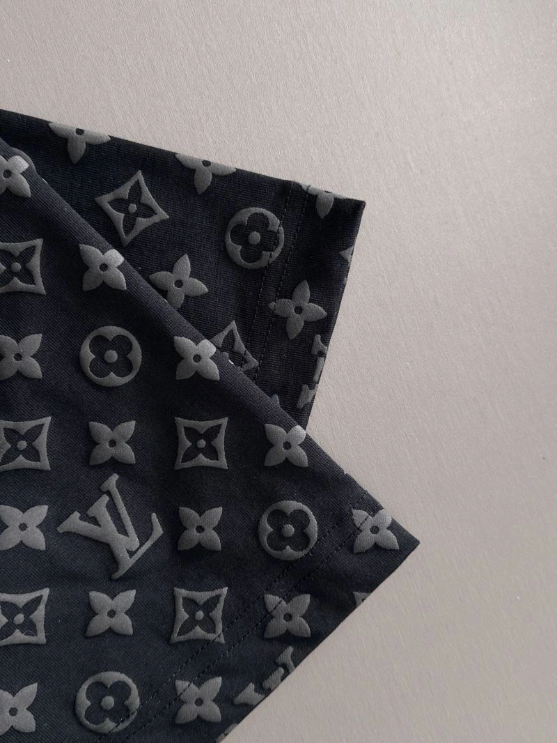 Louis Vuitton T-Shirts GoodFit 138255