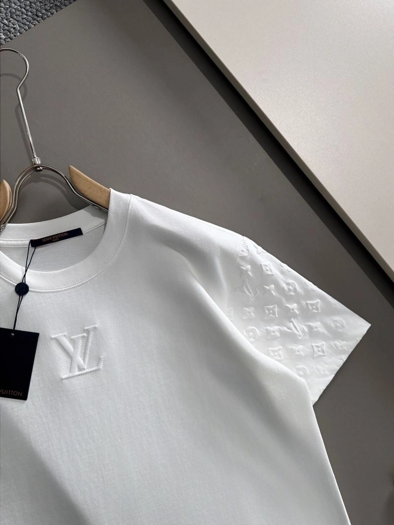 Louis Vuitton T-Shirts Soft 138258