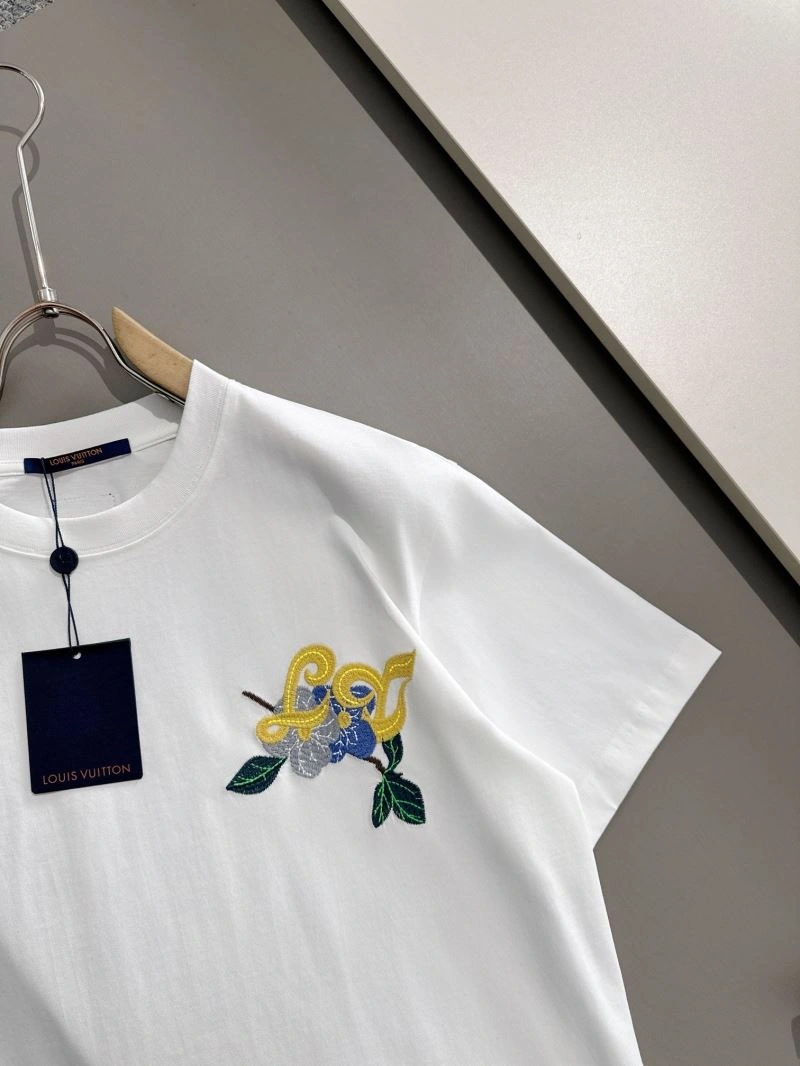 Louis Vuitton T-Shirts OdorResistant 138257