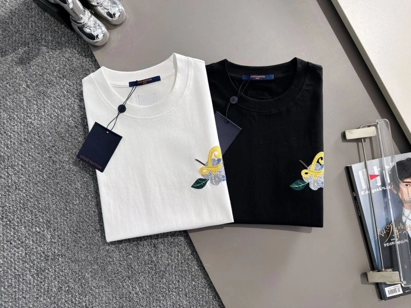 Louis Vuitton T-Shirts OdorResistant 138257
