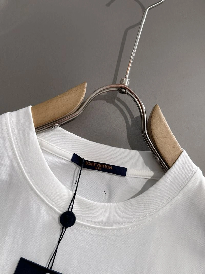 FreshLook Louis Vuitton T-Shirts 138343