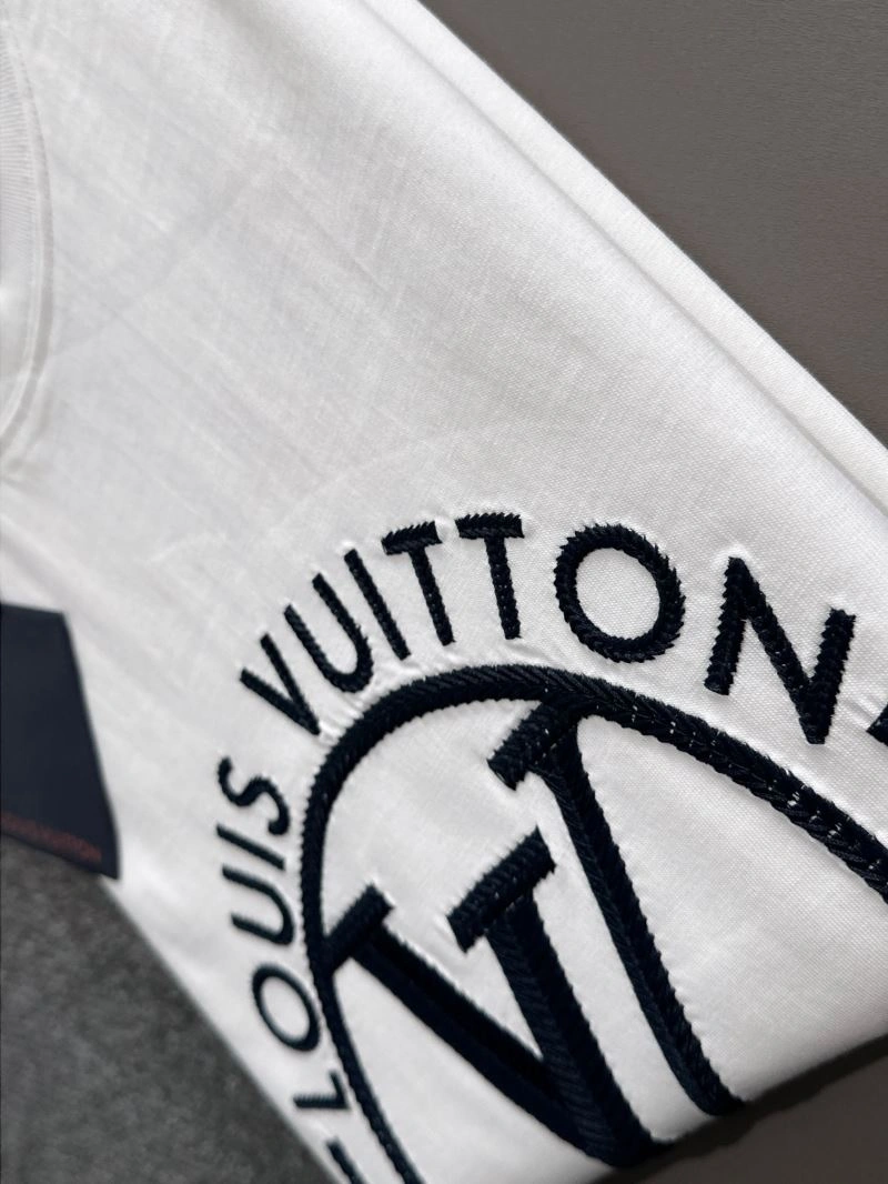 FreshLook Louis Vuitton T-Shirts 138343
