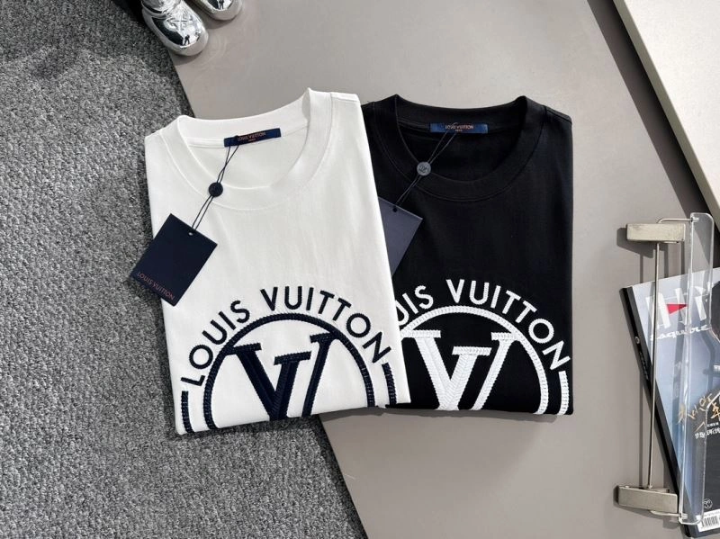 FreshLook Louis Vuitton T-Shirts 138343