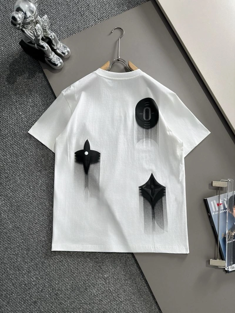 Louis Vuitton T-Shirts Functional 138256