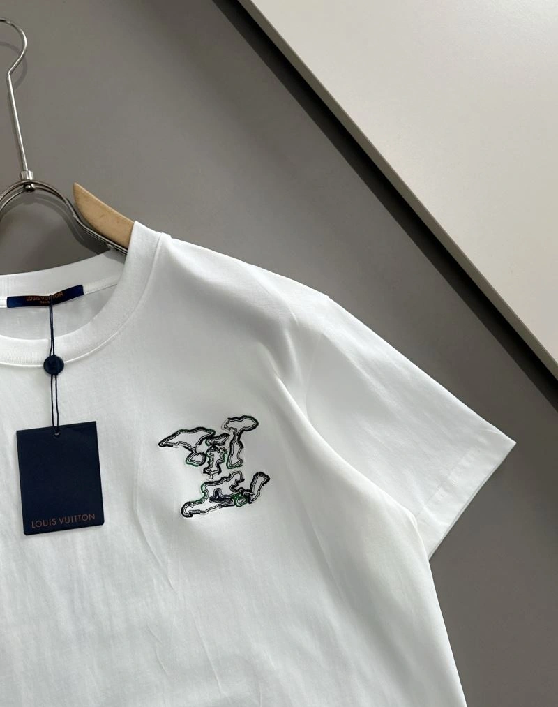 Louis Vuitton T-Shirts Seasonal 138250