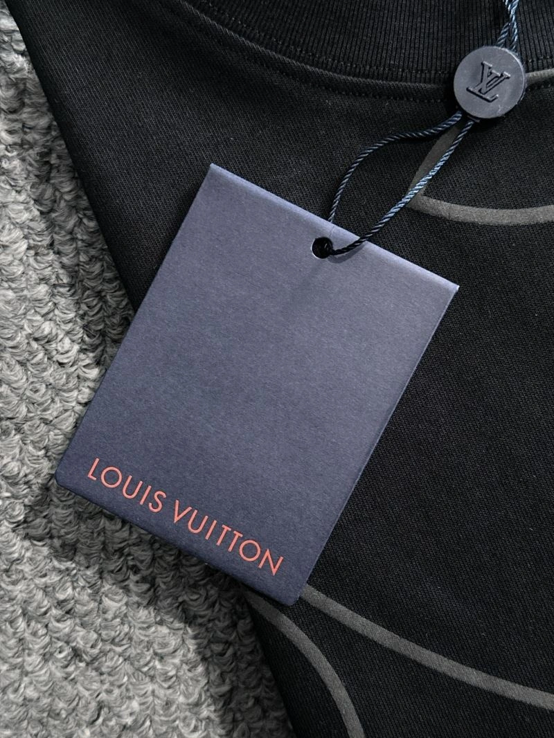 Louis Vuitton T-Shirts Breathable 138287