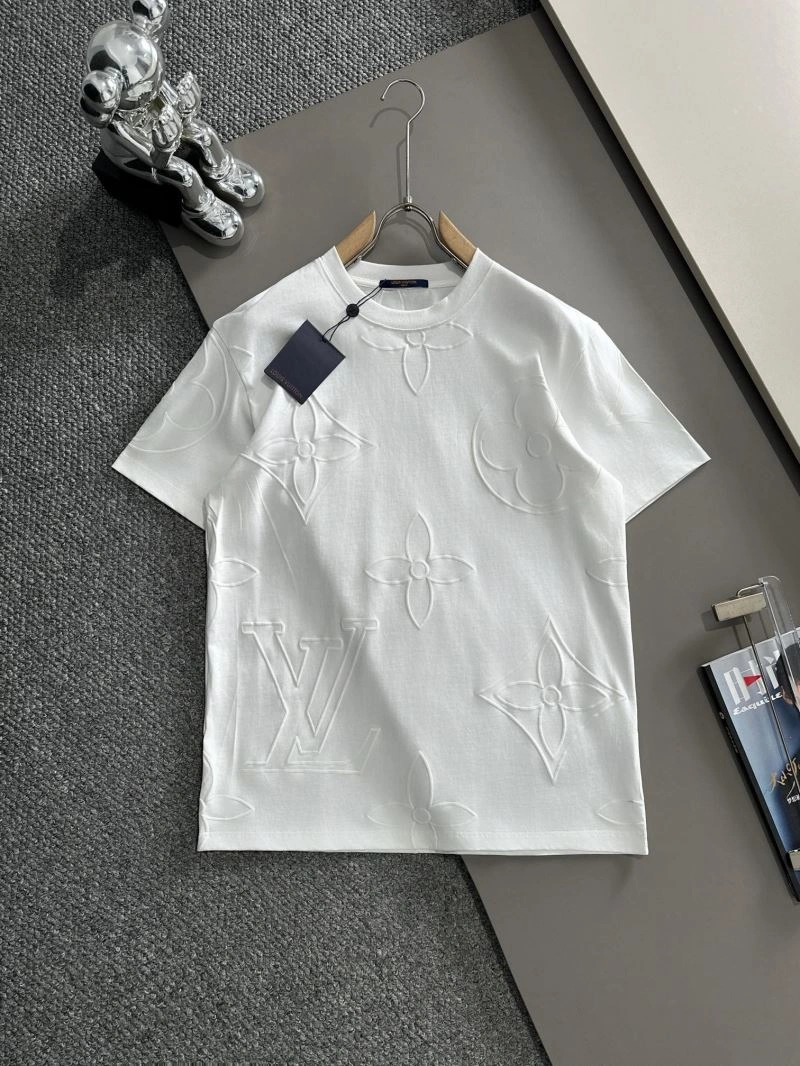 HighQuality Louis Vuitton T-Shirts 138245