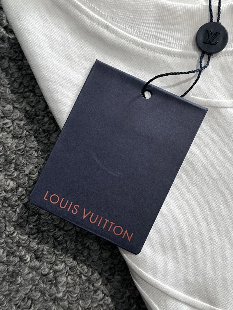 HighQuality Louis Vuitton T-Shirts 138245