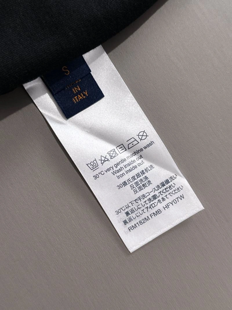 Louis Vuitton T-Shirts Vibrant 138244