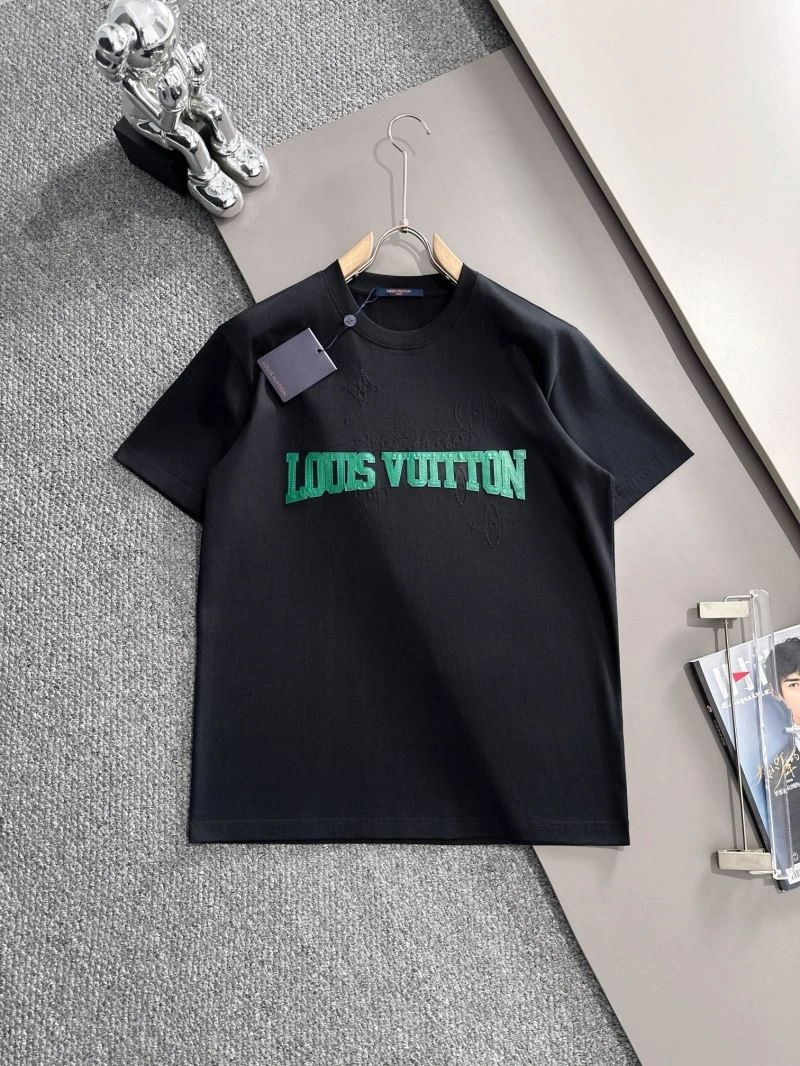 Louis Vuitton T-Shirts TimelessDesign 138239