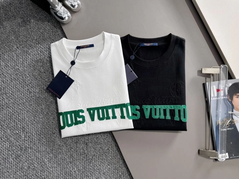 Louis Vuitton T-Shirts TimelessDesign 138239